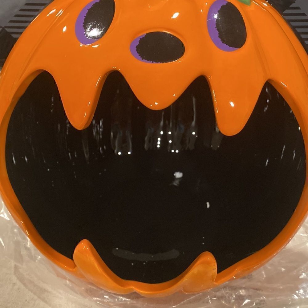 New Disney Collectible Halloween Mickey Candy Dish - Picture 3 of 7